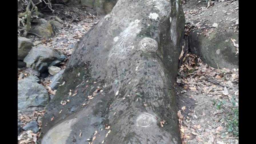La sorprendente roca de El Dajao en Caratá La sorprendente roca de El Dajao en Caratá