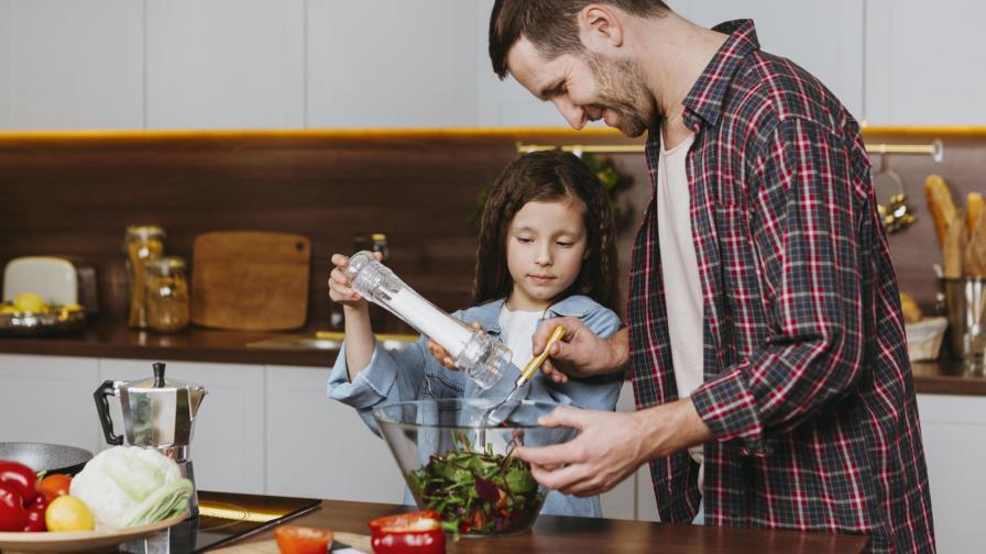 Esto es lo que puedes regalar a un papá gourmet