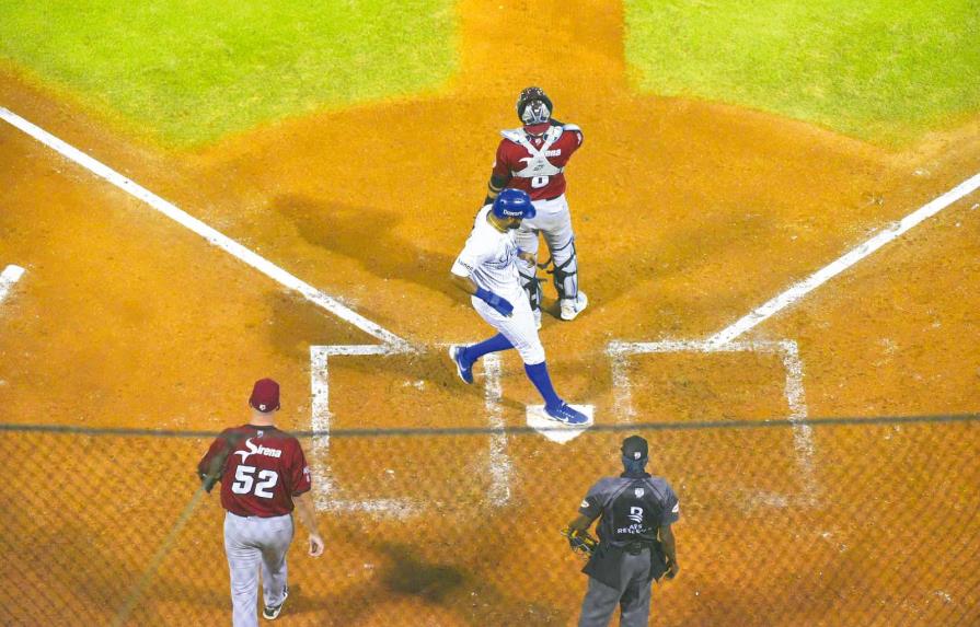 Los Tigres del Licey rompen su mala racha 
al vencer a los Gigantes