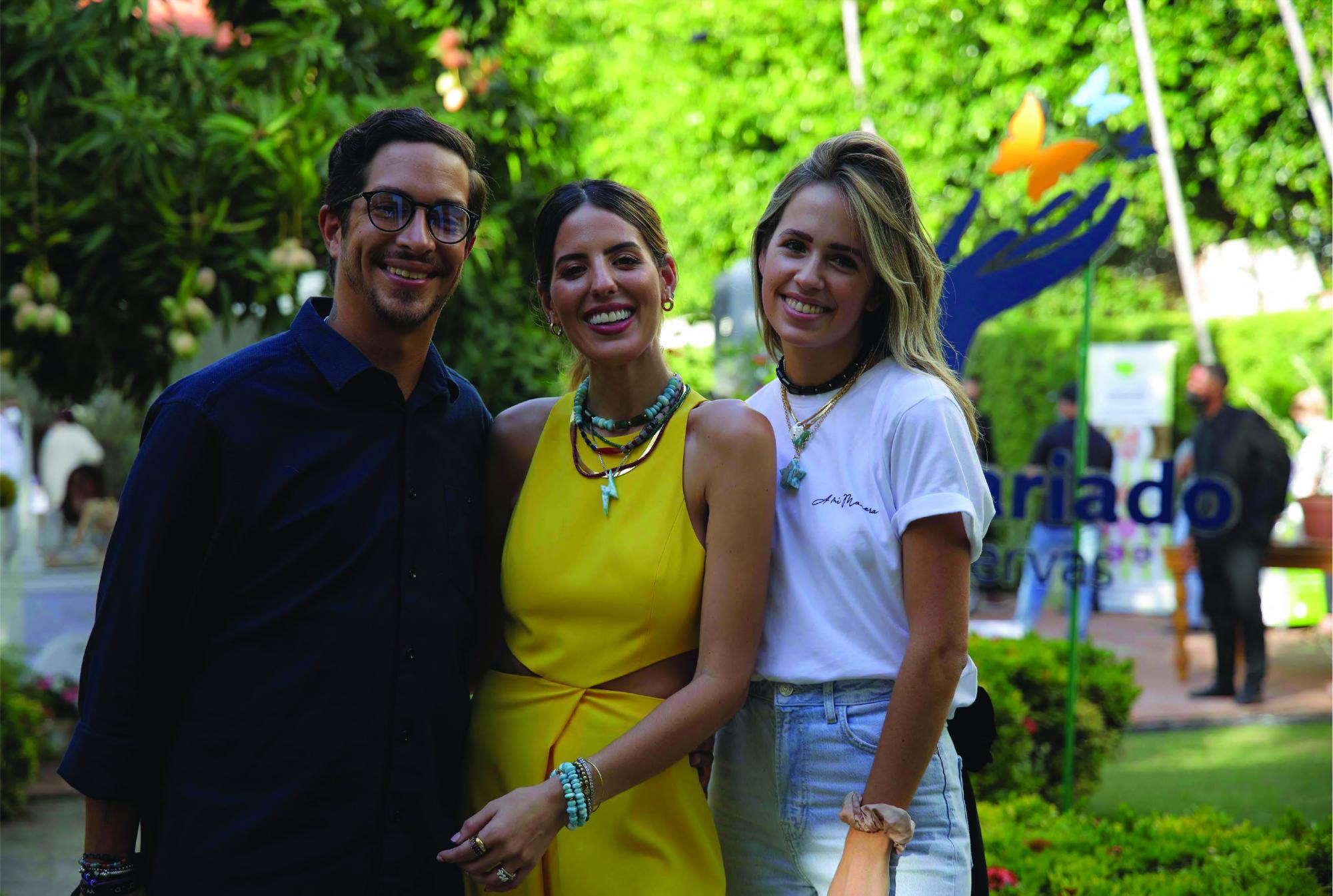Lou Flores, Mara Cabral y Danielle Barkhausen. (Fuente externa)