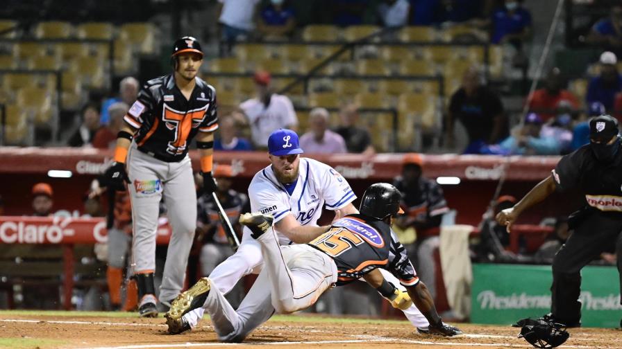 Toros siguen arrollando al Licey