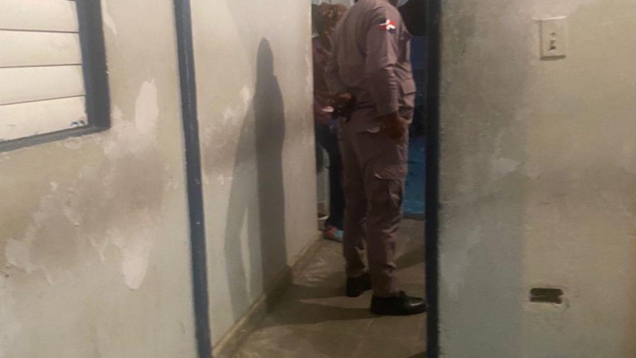 Mujer denuncia fue detenida en toque de queda mientras se dirigía a centro médico por emergencia Mujer denuncia fue detenida en toque de queda mientras se dirigía a centro médico por emergencia