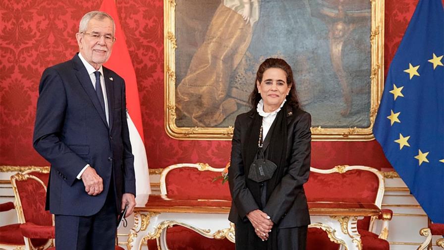 Laura Faxas presenta cartas credenciales en Austria