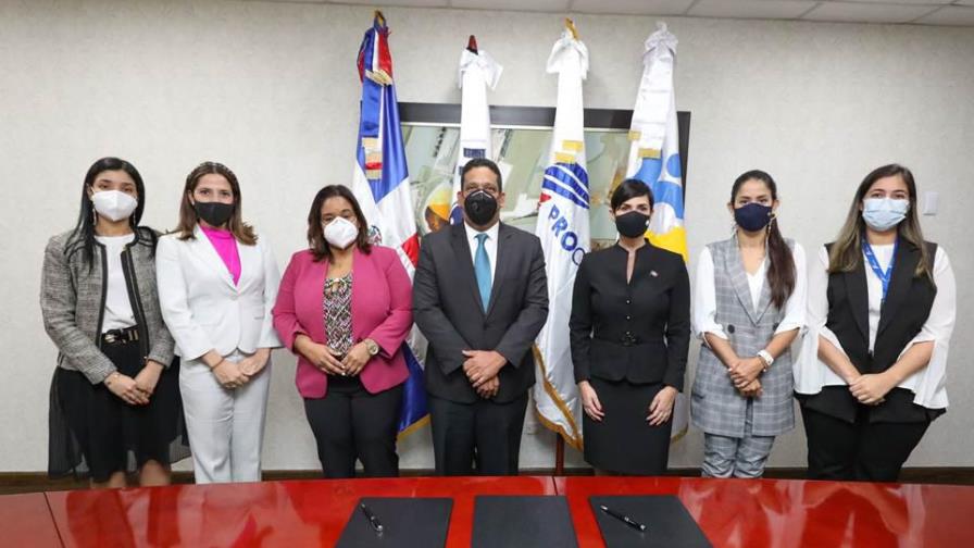  Acuerdan investigar y sancionar la “colusión” en las contrataciones públicas