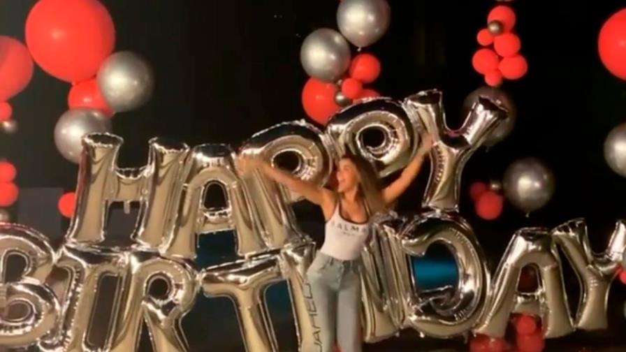 Clarissa Molina cumple 30 años, y este es el romántico mensaje de su novio Clarissa Molina cumple 30 años, y este es el romántico mensaje de su novio