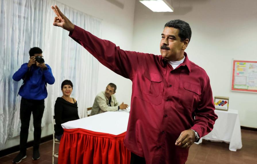 Abren 80 % de las mesas electorales en Venezuela, según primer balance