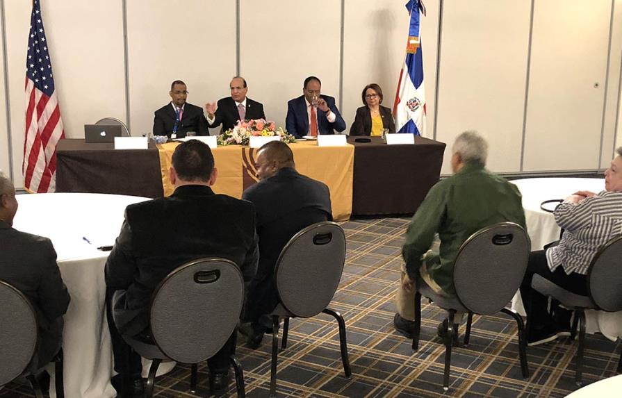 Presidente JCE llama a empadronar dominicanos en el exterior y confirmar sus datos