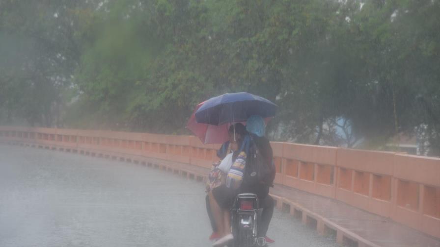 Hay seis provincias en alerta verde; vigilan par de fenómenos en Caribe 
