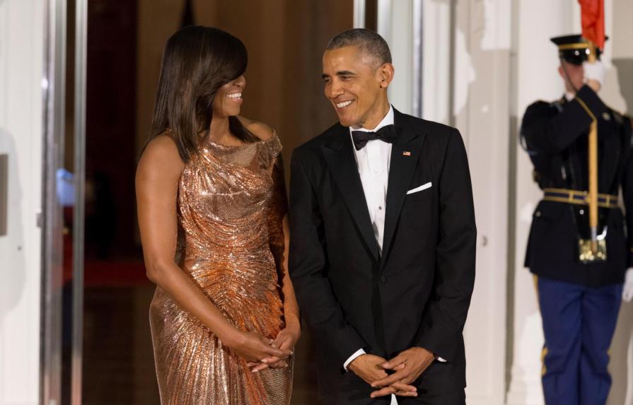 Barack y Michelle Obama producirán películas y series para Netflix