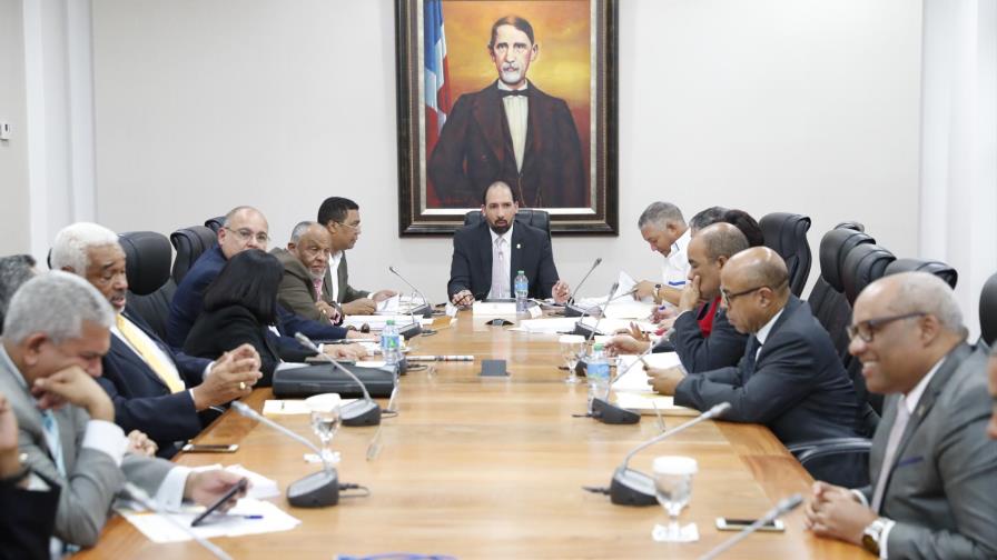 Diputado Merán afirma se acerca solución al proyecto de Ley de Partidos en el Congreso