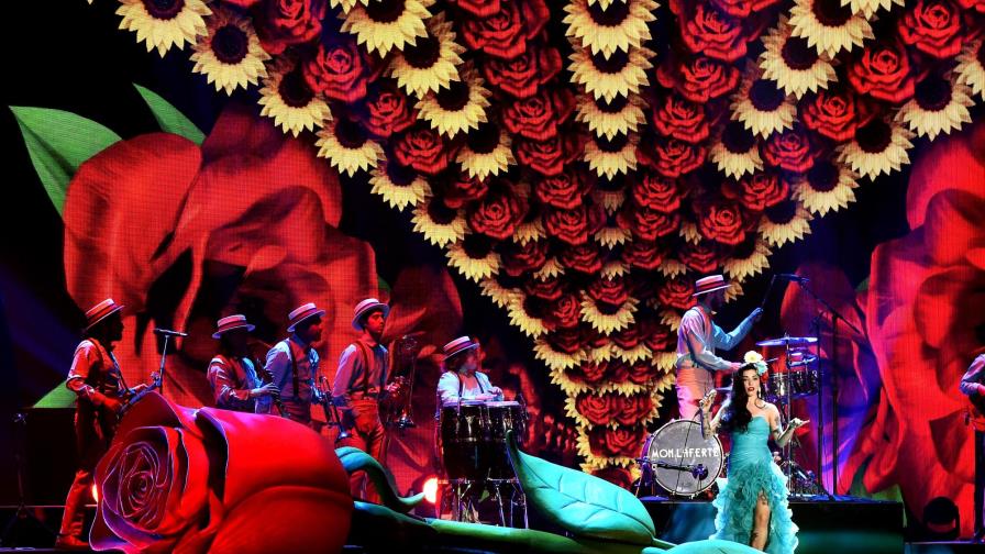 Univision transmitirá los Latin Grammy otros 10 años