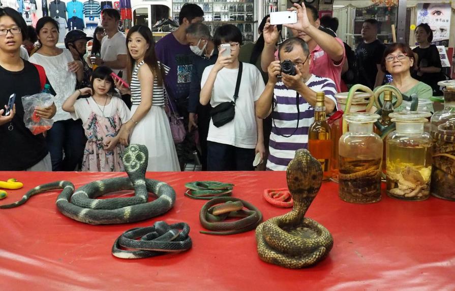 Cierran el último restaurante de serpientes en Taipei