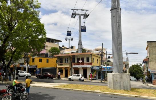 La “telefericomanía” se apodera de los habitantes de Santo Domingo Norte 