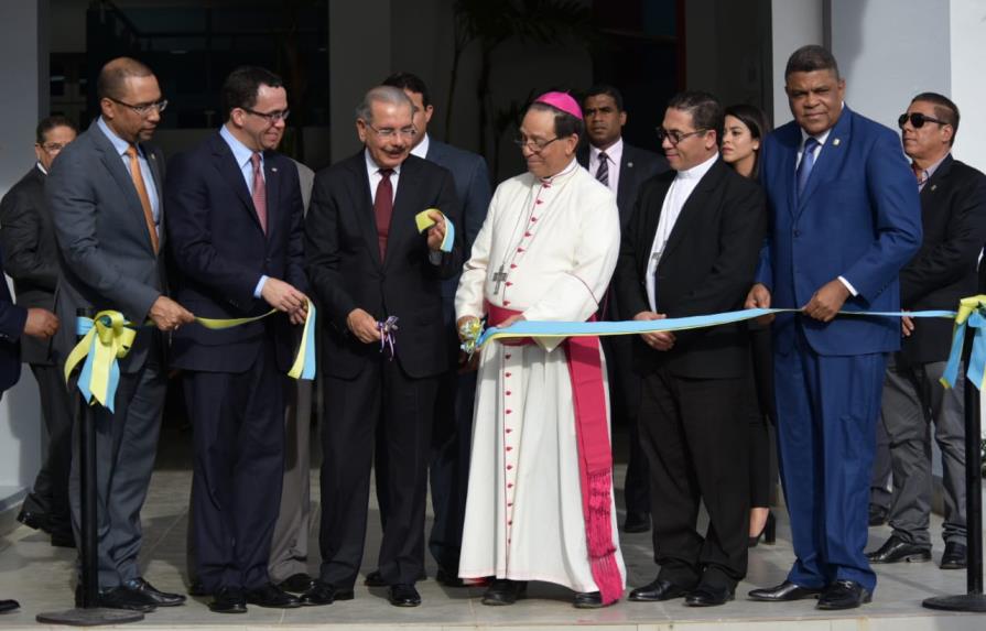 Danilo Medina encabeza inauguración de nuevas instalaciones de la Universidad Católica del Este