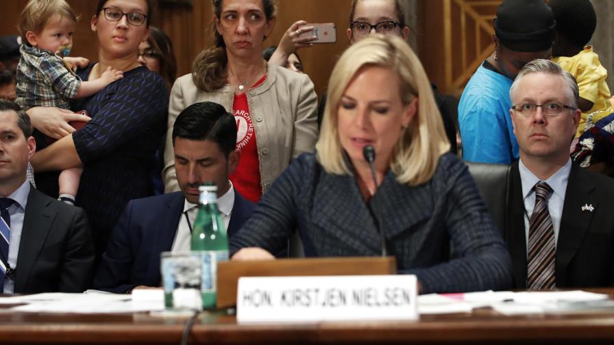 El plan “tolerancia cero” separa a más de 650 niños de sus padres en frontera El plan “tolerancia cero” separa a más de 650 niños de sus padres en frontera