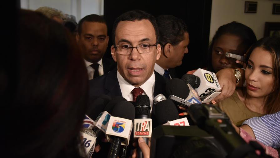 Ministerio de Educación convoca a 25 mil docentes a autoevaluarse el 29