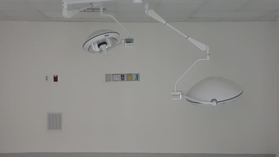 Exigen habilitar quirófanos del hospital Arturo Grullón de Santiago