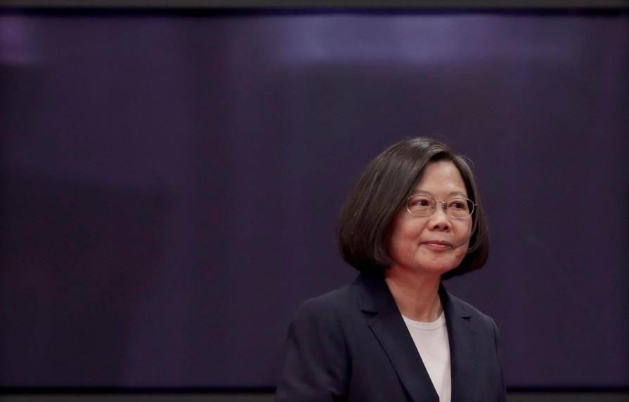 Presidenta taiwanesa advierte a China de que no cederá ante presión
