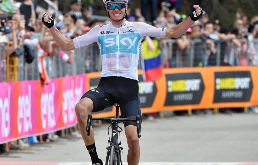 Chris Froome ataca en los Alpes y lidera el Giro de Italia