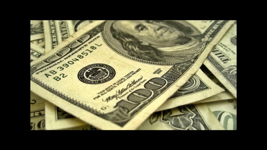 Estabilidad del dólar trajo alzas de tasas y baja de las reservas