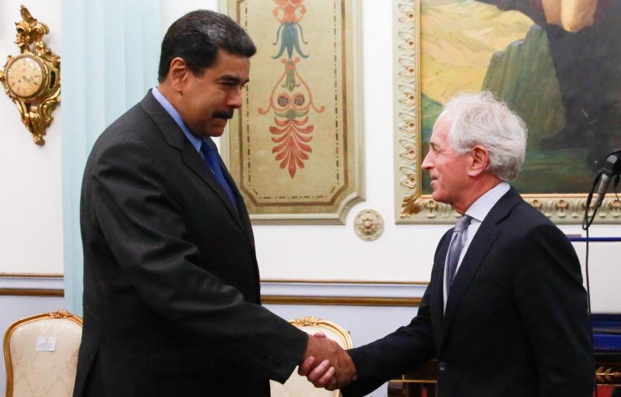 Maduro se reunió con senador de EE.UU. entre crecientes tensiones