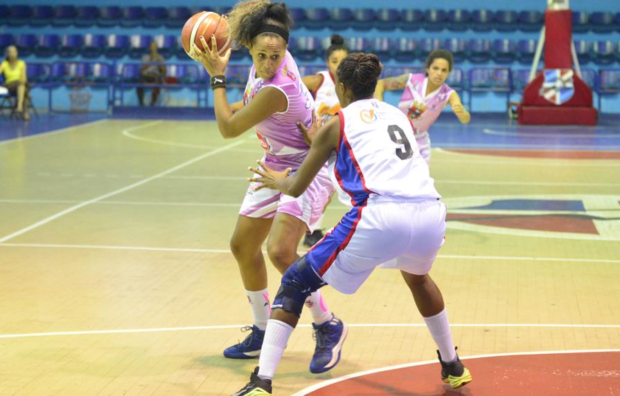 Teruel resalta los aportes de la Liga Nacional de Baloncesto Femenino; demanda más apoyo para las jugadoras