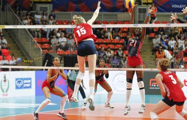 Estados Unidos frena a las Reinas del Caribe; República Dominicana irá por el bronce ante Cuba
