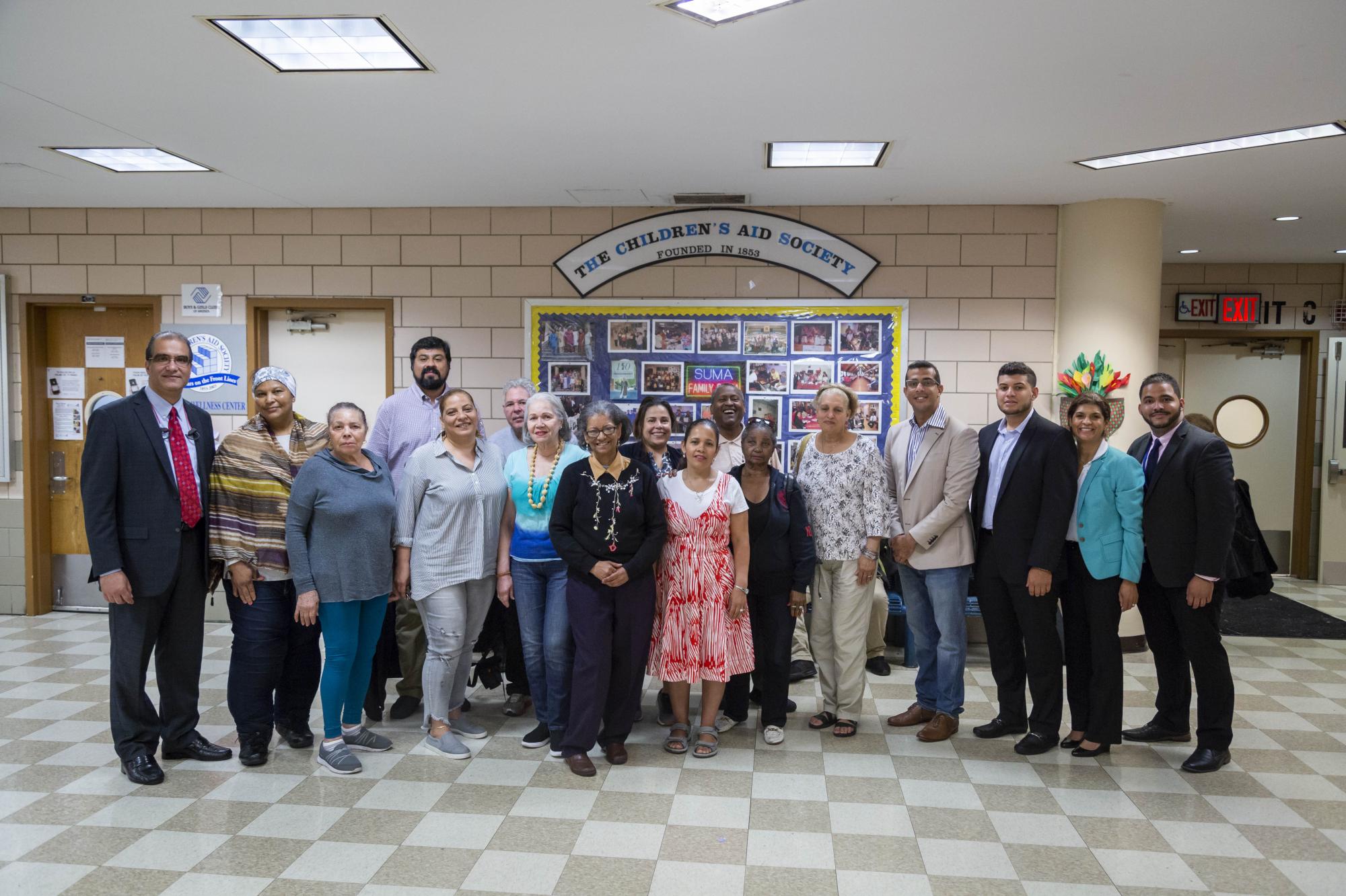 Parte de los participantes en la escuela Salomé Ureña de NY.