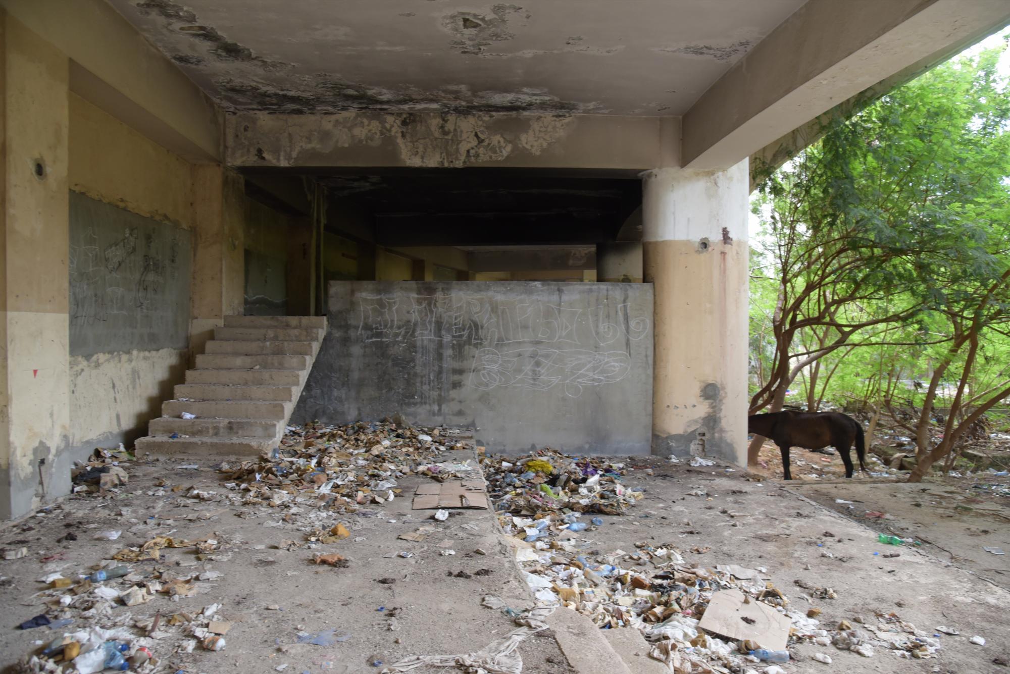 Escalera al segundo nivel.