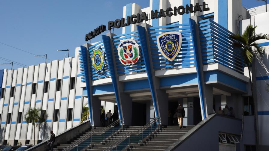 Apresan a mujer y hombre acusados de falsificar dinero