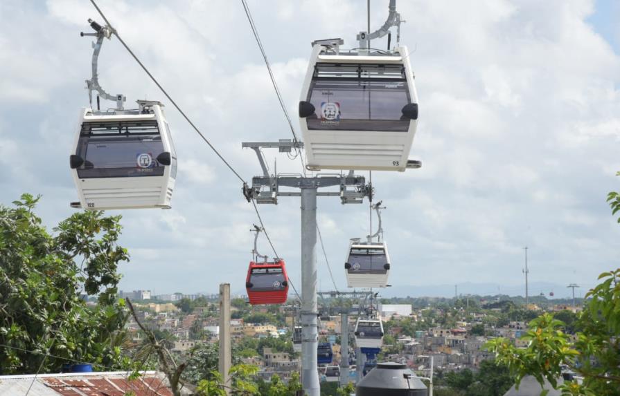 Salida de servicio de Teleférico causa inconvenientes a los usuarios