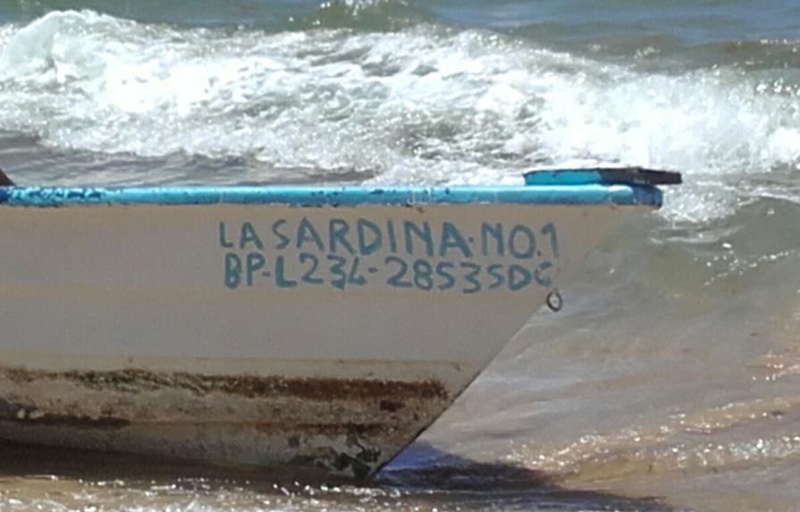 Armada Dominicana rescata seis ocupantes de una embarcación que zozobró en Nisibón