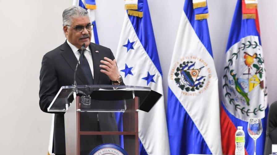 Canciller Miguel Vargas viaja a Estados Unidos  a reuniones de la OEA y la ONU
