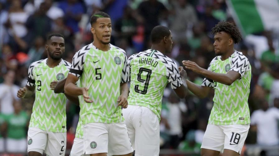 Inglaterra vence a Nigeria 2-1 en partido de preparación