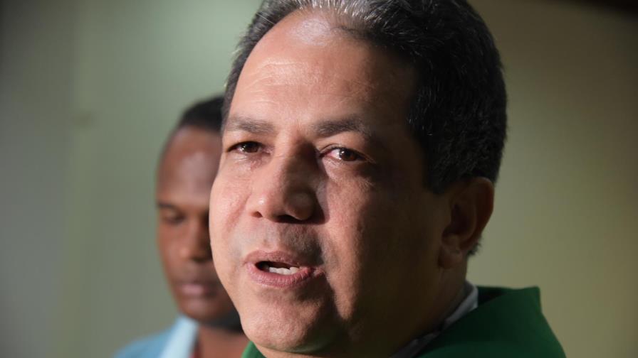 Capellán de la Policía: “Que se cumplan las leyes que tengan que cumplirse, caiga quien caiga” Capellán de la Policía: “Que se cumplan las leyes que tengan que cumplirse, caiga quien caiga”