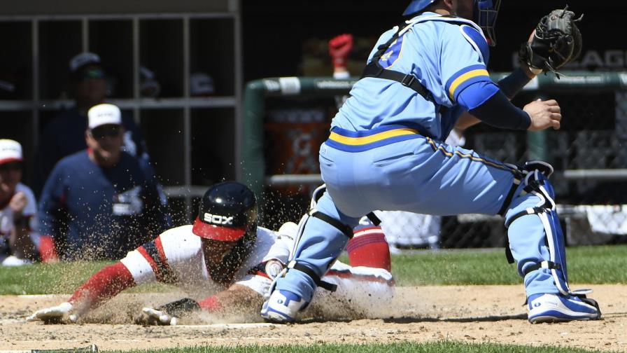 Villar bateó un par de hits en la derrota de los Cerveceros ante Medias Blancas
