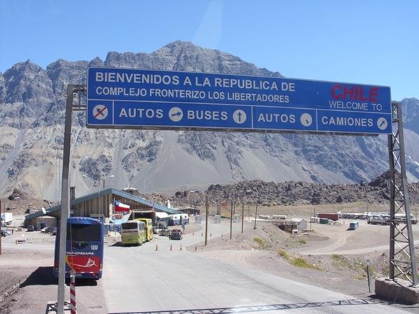 Detectan 3.182 ingresos clandestinos de extranjeros a Chile de enero a mayo