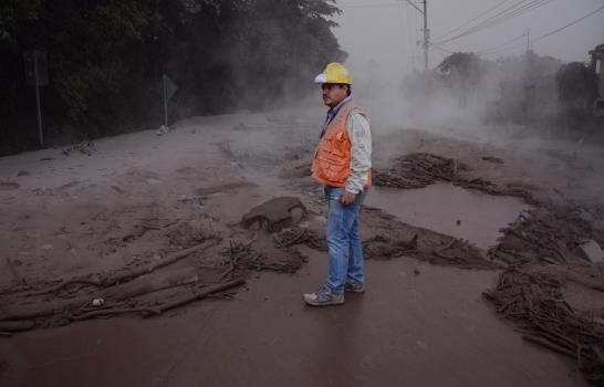 Volcán de Fuego de Guatemala concluye erupción con saldo de 25 muertos