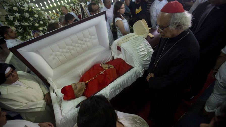  Los nicaragüenses velan a Obando, un amigo fiel que ayudará a buscar la paz