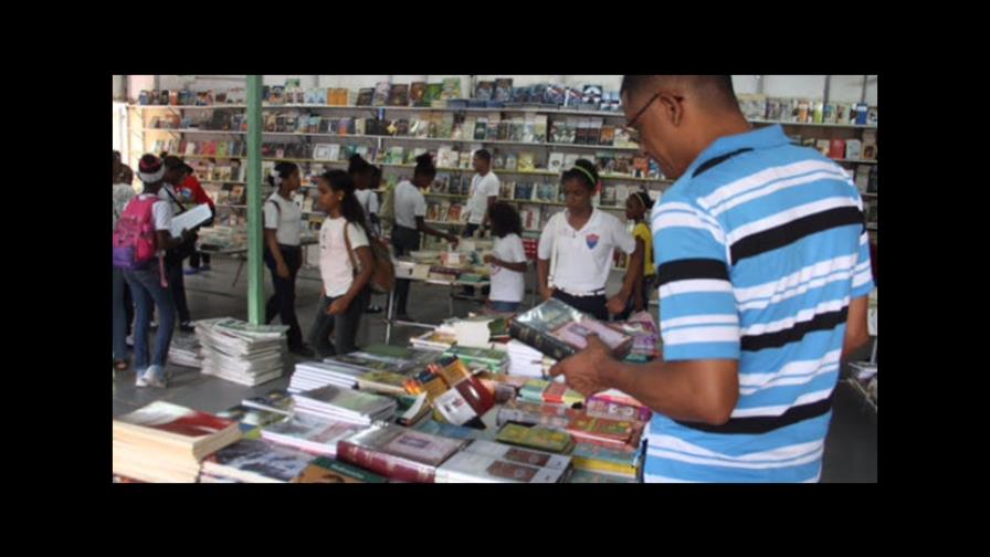 Anuncian feria provincial del libro en La Romana