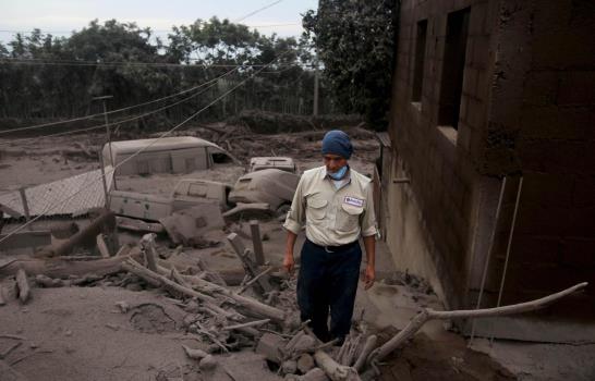 Volcán de Fuego ya deja 62 muertos y presidente de Guatemala pide “paciencia”