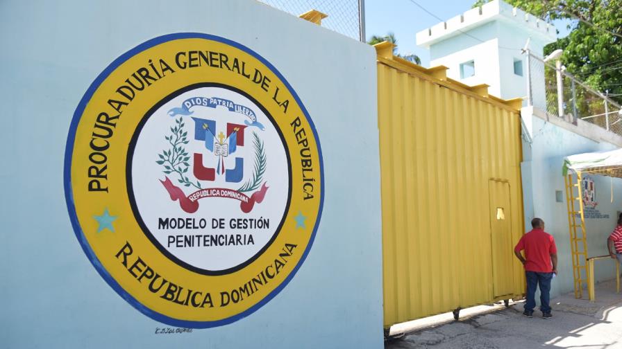 Aplazan para el viernes medidas de coerción a agentes que mataron reclusos en SPM