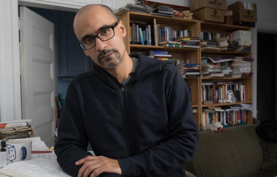 Subcomisionada de Cultura opuesta a exclusión de libros de Junot Díaz en feria del libro de Nueva York