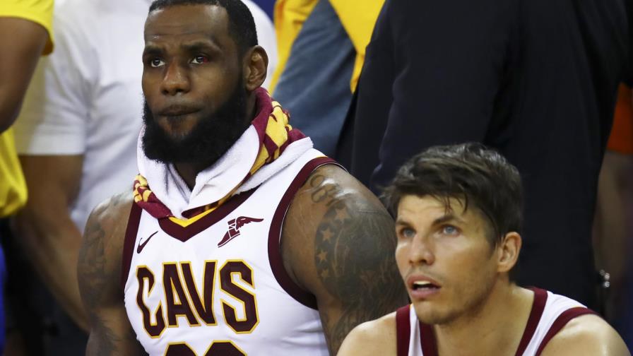 Warriors ni Cavs irían a Casa Blanca Warriors ni Cavs irían a Casa Blanca