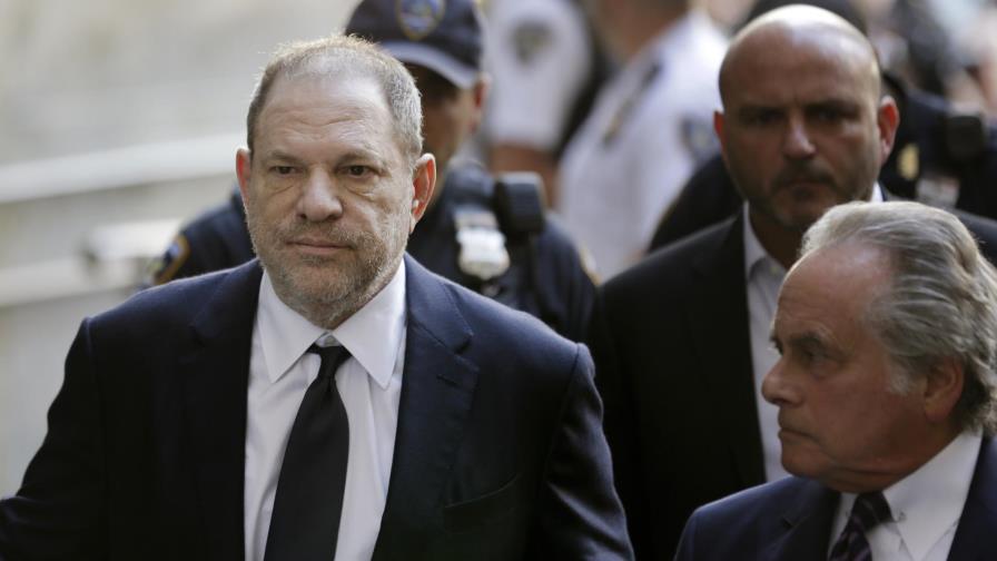 El productor de cine Harvey Weinstein se declara inocente de violación El productor de cine Harvey Weinstein se declara inocente de violación