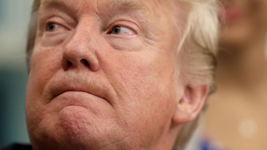 Trump firma un trámite incoherente con el traslado de su embajada a Jerusalén Trump firma un trámite incoherente con el traslado de su embajada a Jerusalén