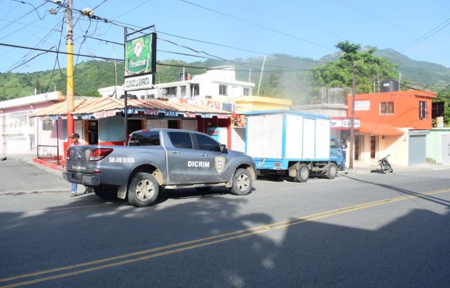 Motorizados asaltan camión y colmado en Ocoa y cargan con RD$600,000