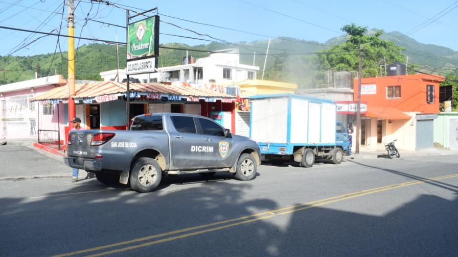 Motorizados asaltan camión y colmado en Ocoa y cargan con RD$600,000 Motorizados asaltan camión y colmado en Ocoa y cargan con RD$600,000