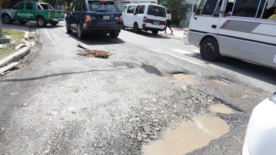 En la Independencia con Socorro Sánchez hay un hoyo En la Independencia con Socorro Sánchez hay un hoyo