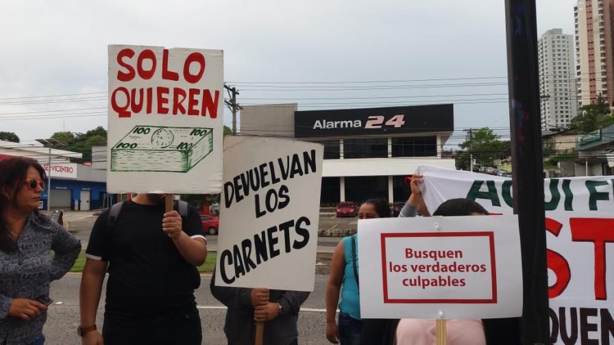 Panamá: 200 afectados con cancelación de residencia Panamá: 200 afectados con cancelación de residencia